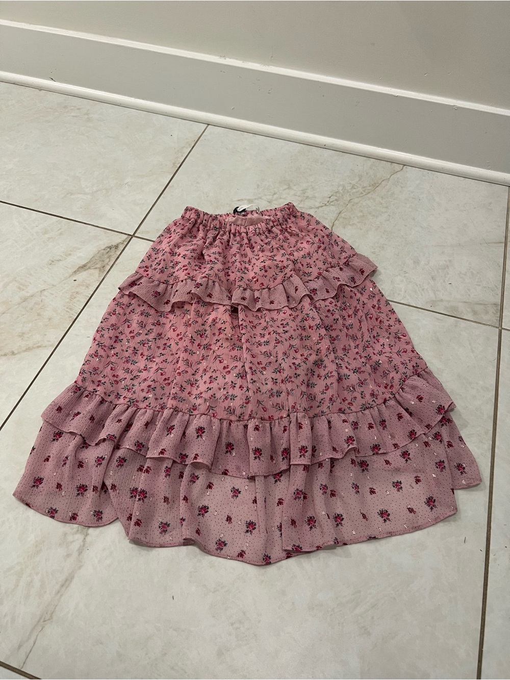 NEW Zara Pink Tiered Floral Skirt Size 9